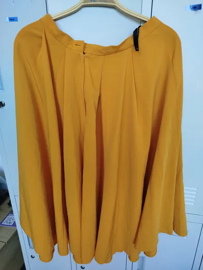 Dorothy Perkins Damen Faltenrock Gr. 40 L Gelb Midi Feminin