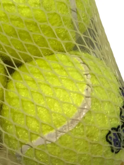KONG AirDog Tennisbälle für Hunde Spielzeug Gelb 3 Stück