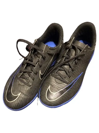 Nike Fussballschuhe Kinder Gr. 37,5 Schwarz Sportlich