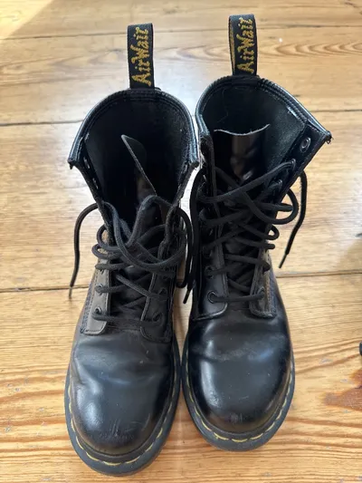 Dr. Martens 1460 Damen Stiefelette Gr. 37 Schwarz Streetwear Boots Leder