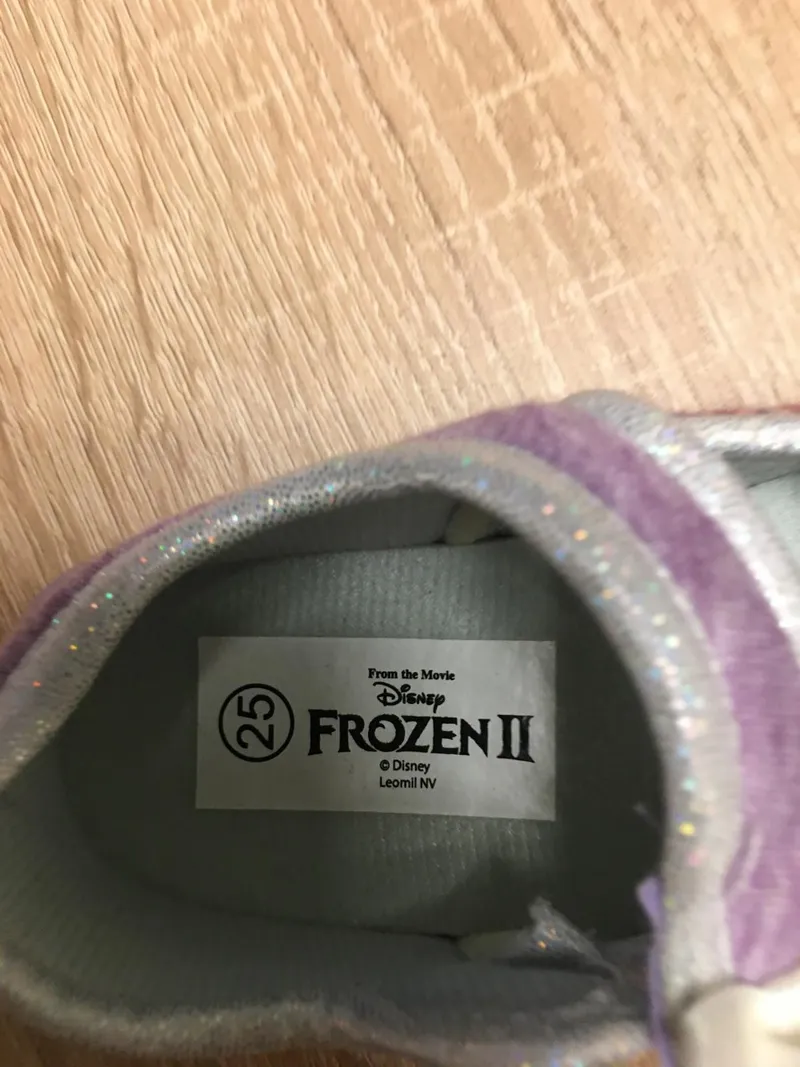 Disney Frozen II Hausschuhe Mädchen Gr. 25 Elsa Anna Lila Glitzer 2