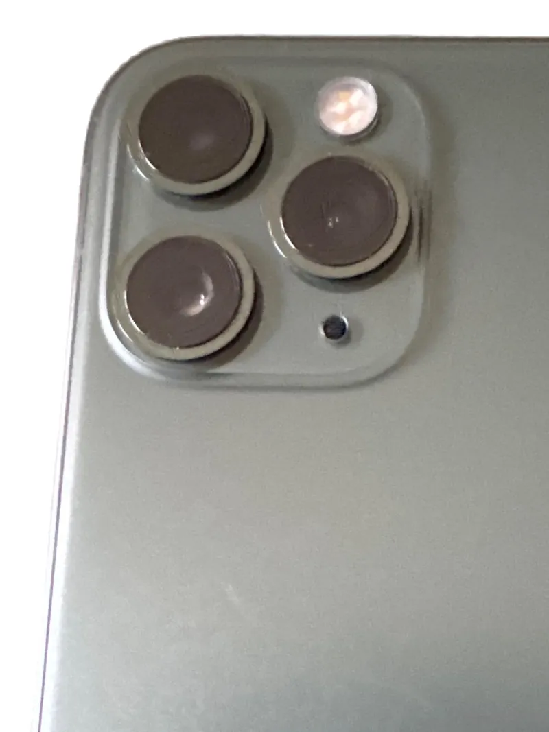 Apple iPhone 11 Pro Smartphone Handy Grün 3