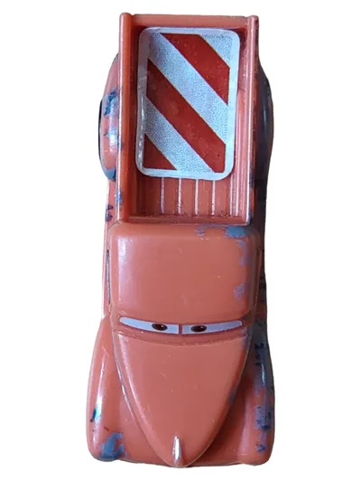 Disney Pixar Cars Abschleppwagen Orange Spielzeug Auto Kunststoff