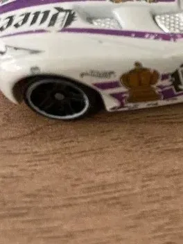 Hot Wheels Spielzeugauto Queen Roller Weiß Metall Sammlerstück