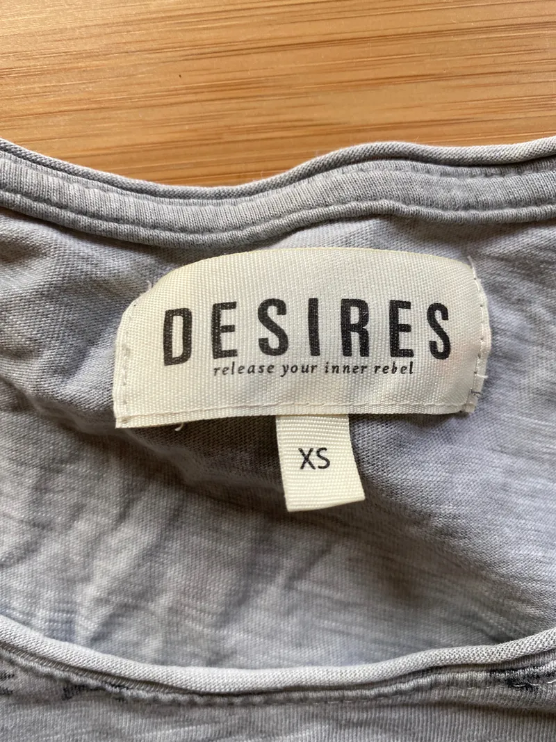 Desires Damen T-Shirt Grau XS Tiermotive Casual Baumwolle 5