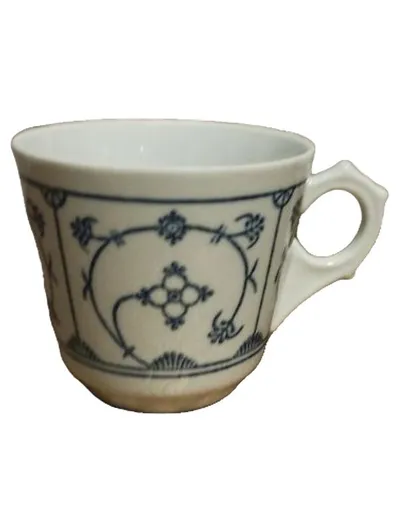 Jäger Eisenberg Tasse Porzellan Weiß Blau Blumenmuster Klassisch 200ml