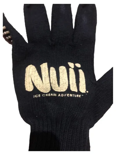 NUII Ice Cream Adventure Handschuhe Schwarz Grip Noppen Strickhandschuhe