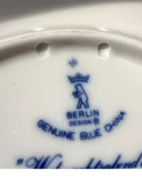 Berlin Design Sammelteller Weihnachten 1990 Porzellan Winterdorf Mehrfarbig 5