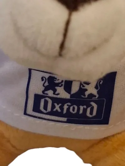 Oxford Plüsch Löwe Schlüsselanhänger Charmant Braun Logo-Print 12 cm