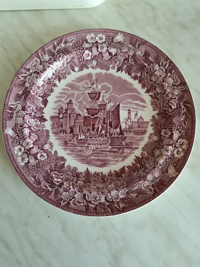 Wedgwood Essteller Klassisch Lila 20,5cm mit Boote & Blumenmuster