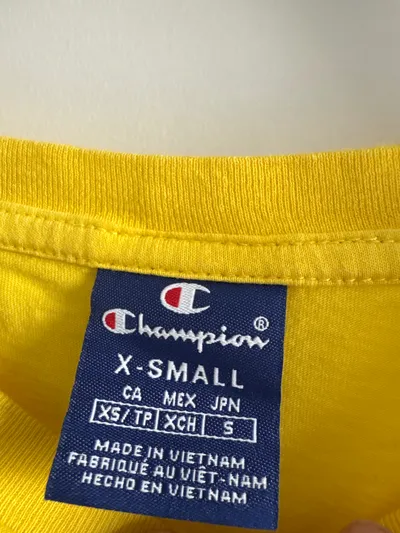 Champion Damen T-Shirt Basic Logo Gelb Gr. XS 28