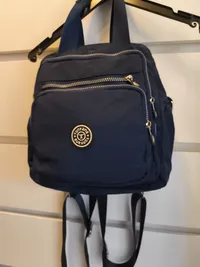 Yun Yang Damen Rucksack Blau Nylon Tasche 26x27cm Praktisch 2