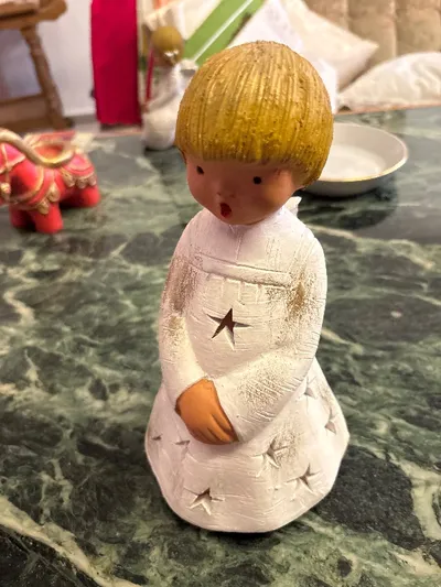Jullar Singer Engel Teelichthalter Keramik Weiß 24cm Weihnachten Sternenmuster