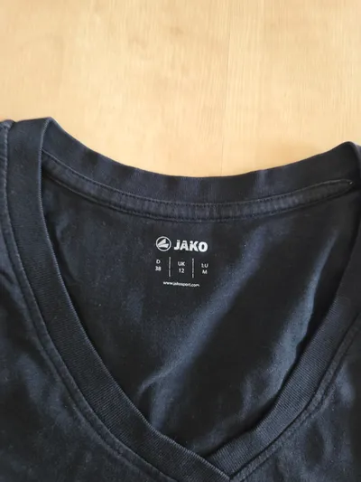 JAKO Damen T-Shirt V-Ausschnitt Gr. 38 Schwarz Sportlich