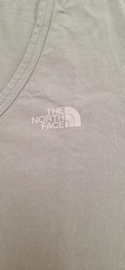 The North Face Damen T-Shirt Gr. S Beige Outdoor Logo-Print
