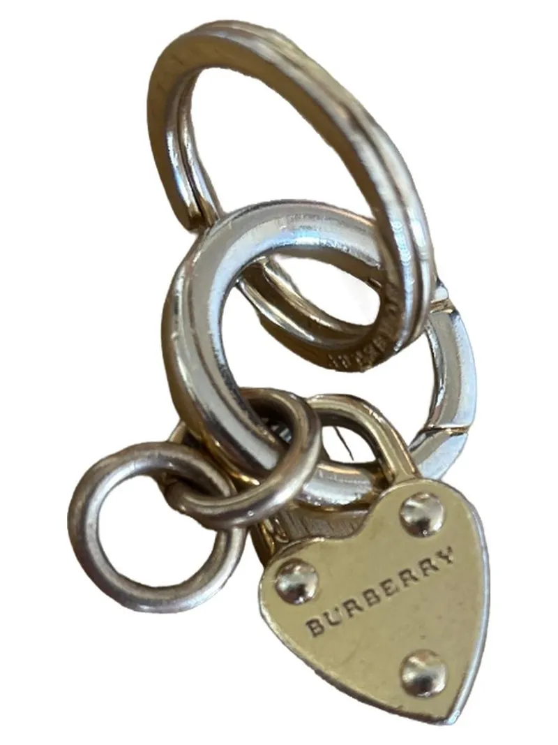 Burberry Schlüsselanhänger Damen Elegant Herz Logo Mehrfarbig 2