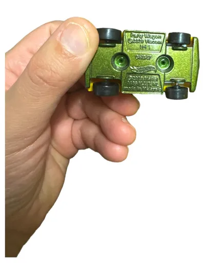 Hot Wheels Party Wagon TMNT Spielzeugauto Metall Gelb 5cm