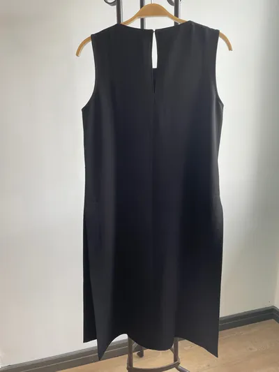 Qiero Damen Businesskleid Gr. 38 Schwarz Ärmellos Elegant