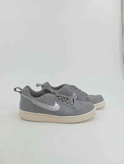 Nike Damen Sport Sneaker low Grau Gr. 39 Synthetik Schnürung Freizeit