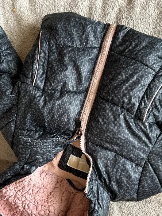 Michael Kors Kinder Steppjacke Gr. 86 18M Grau Logo-Print Kapuze 6