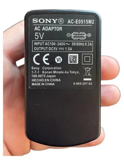 Sony AC-E0515M2 Netzteil AC Adapter 5V 1.5A USB Ladegerät Schwarz