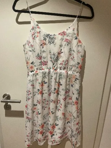 Pigalle Damen Sommerkleid Trägerkleid Blumenmuster Gr. 38/M Weiß