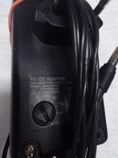FRIWO AC/DC Netzteil Adapter regelbar 3V-12V Universal Stromadapter Schwarz