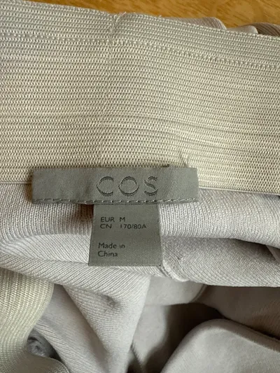 COS Damen Hosenrock Culottes Beige Gr. M Viskose Minimalistisch