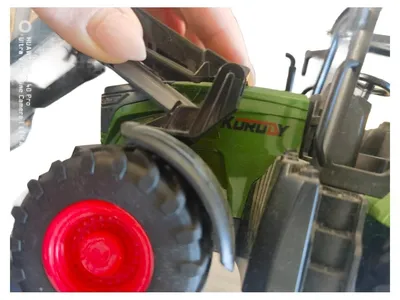 Korody Spielzeug Traktor mit Frontlader Grün 28cm Modellfahrzeug