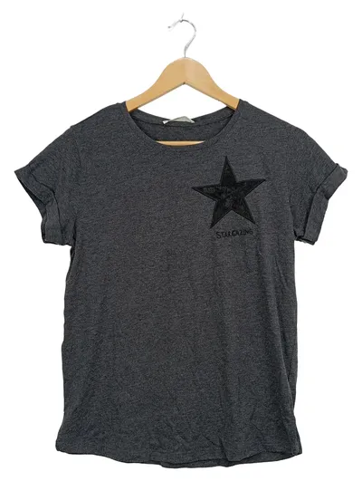 MANGO Damen T-Shirt Gr. S grau meliert Stern Applikation Stargazing