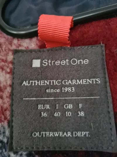 Street One Damen Mantel Gr. 36/S kariert Kapuze Wolle rot blau grau