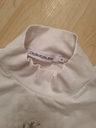 Calvin Klein Jeans Damen T-Shirt Mock Neck CK Logo Weiß Gr. M