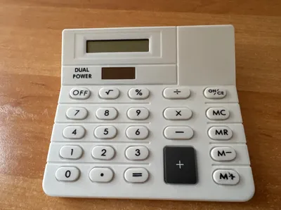 Inspirion Taschenrechner 1104096 Weiß Dual Power Büro Schule Rechner