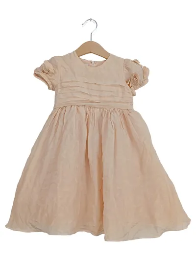 Gucci Festliches Kleid Beige Gr. 92 Seide Elegant Kurzarm Rüschen