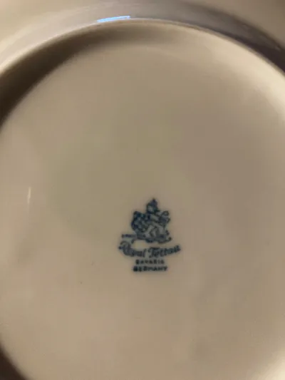 Royal Tettau Essteller Porzellan Blumenmuster Grün Gold Bavaria 20cm
