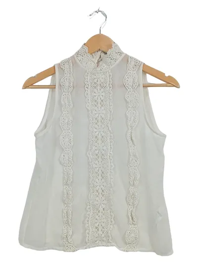ASOS Damen Bluse Gr. 34 Weiß Häkeldetails Spitze Ärmellos Romantisch