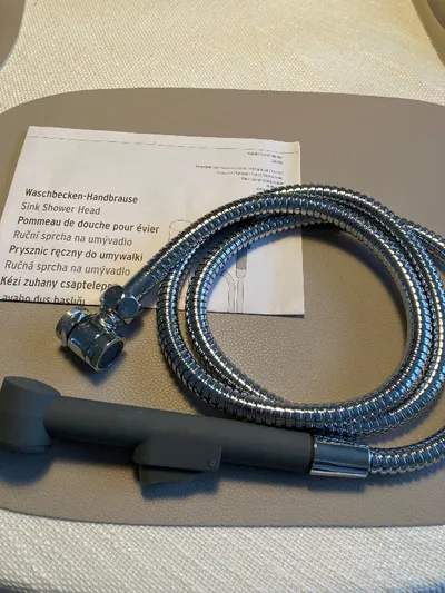 SCHÜTTE Waschbecken-Handbrause Schwarz mit Schlauch 1,5m Chrom