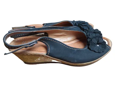 Ara Damen Slingback Sandale Schwarz Gr. 38.5 Keilabsatz Blumen Applikation