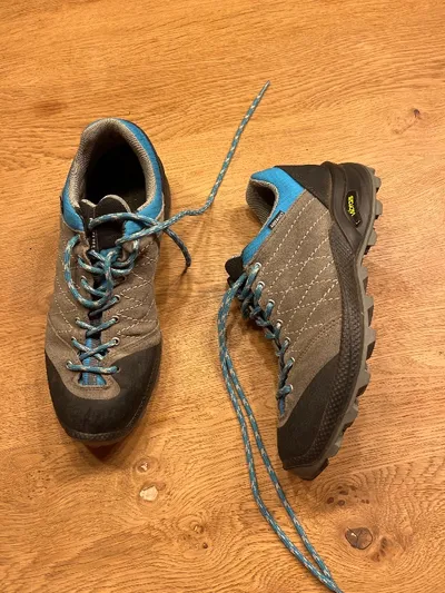 McKinley Aquamax Herren Wanderschuhe Wildleder Grau Gr. 40 Outdoor