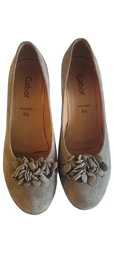 Gabor Ballerinas Damen Schuhe Gr. 40 Beige Elegant mit Blumenapplikation