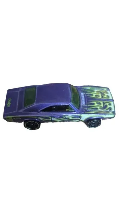Hot Wheels Dodge Charger Modellauto Lila Spielzeugauto