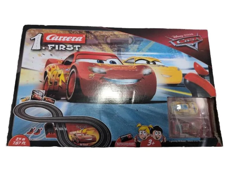 Carrera First Disney Pixar Cars Autorennbahn ab 3 J. Mehrfarbig 2,4m 1