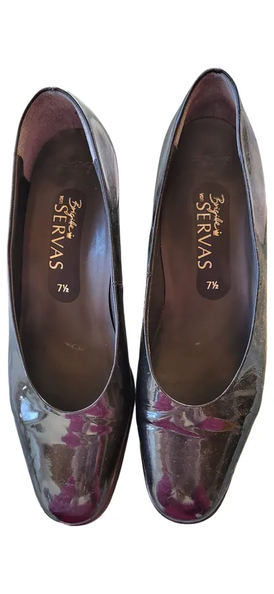 Servas Damen Pumps Gr. 40.5 Schwarz Lackleder Klassisch Elegant Business