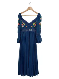 ASOS Design Damen Sommerkleid Blumenstickerei Plissee Blau Gr. 36 Petite 1