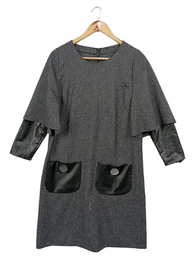 CAROLINE BISS Businesskleid Elegant Grau M Lederdetails Langarm