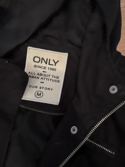 ONLY Damen Winterjacke Parka Kapuze Schwarz Gr. M 38 Casual