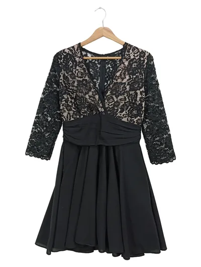 TFNC LONDON Damen festliches Kleid Gr. 38/M Schwarz Spitze Elegant