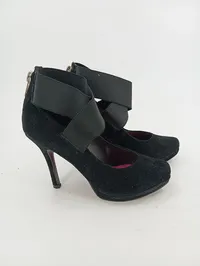 BULLBOXER Pumps Damen Gr. 37 Schwarz Elegant Modern Riemchen Reißverschluss 1