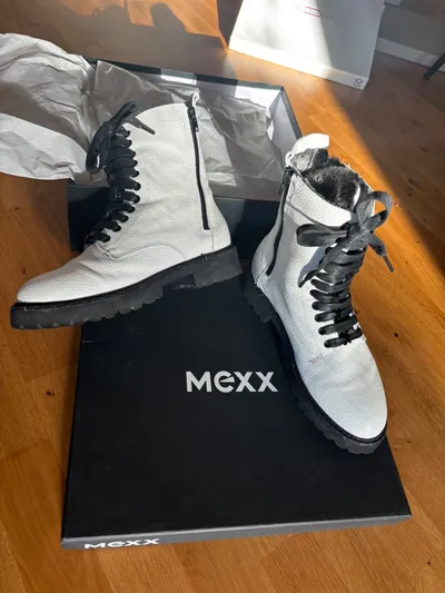 MEXX Damen Schnürstiefel Weiß Gr. 37 Leder gefüttert Combat Boots