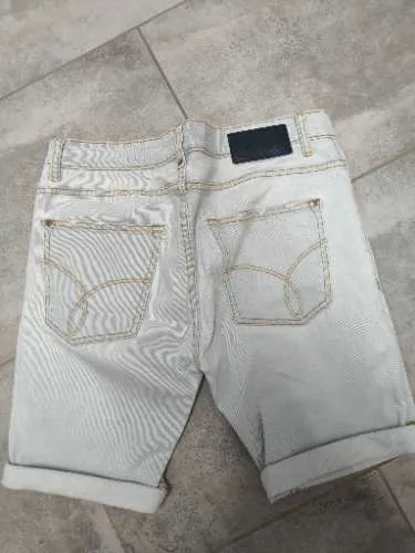 Calvin Klein Jeans Damen Jeansshorts W32 Hellblau Denim Shorts